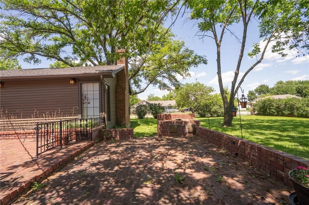 506 N Pine Street — photo 12