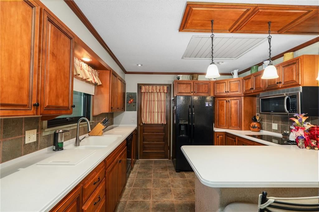 506 N Pine Street — photo 16