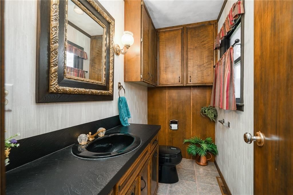 506 N Pine Street — photo 35