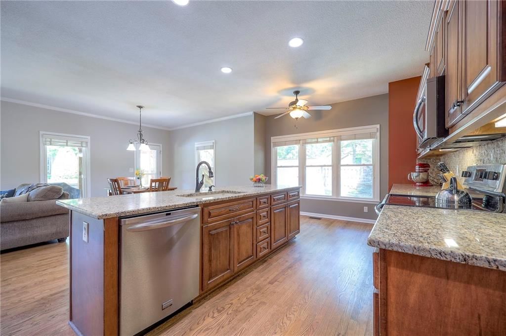 1906 Blackbird Circle — photo 14