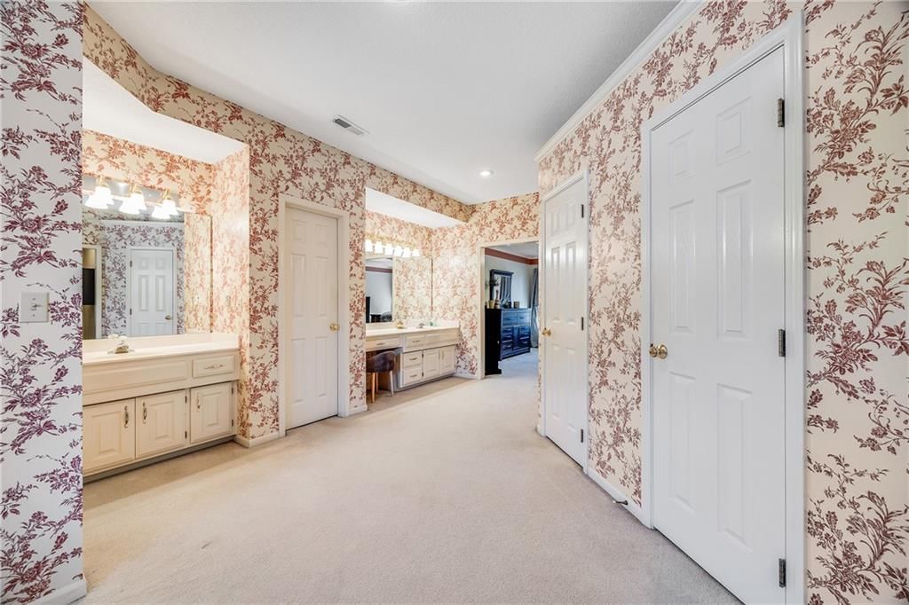 1504 NE Craigievar Drive — photo 20