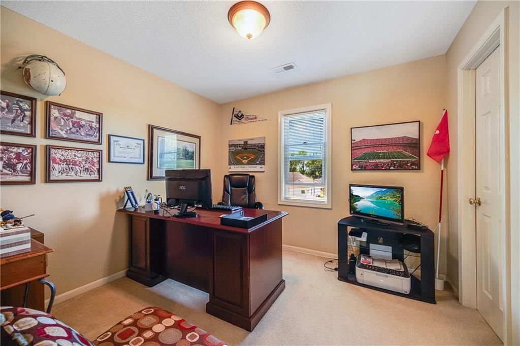 1504 NE Craigievar Drive — photo 23