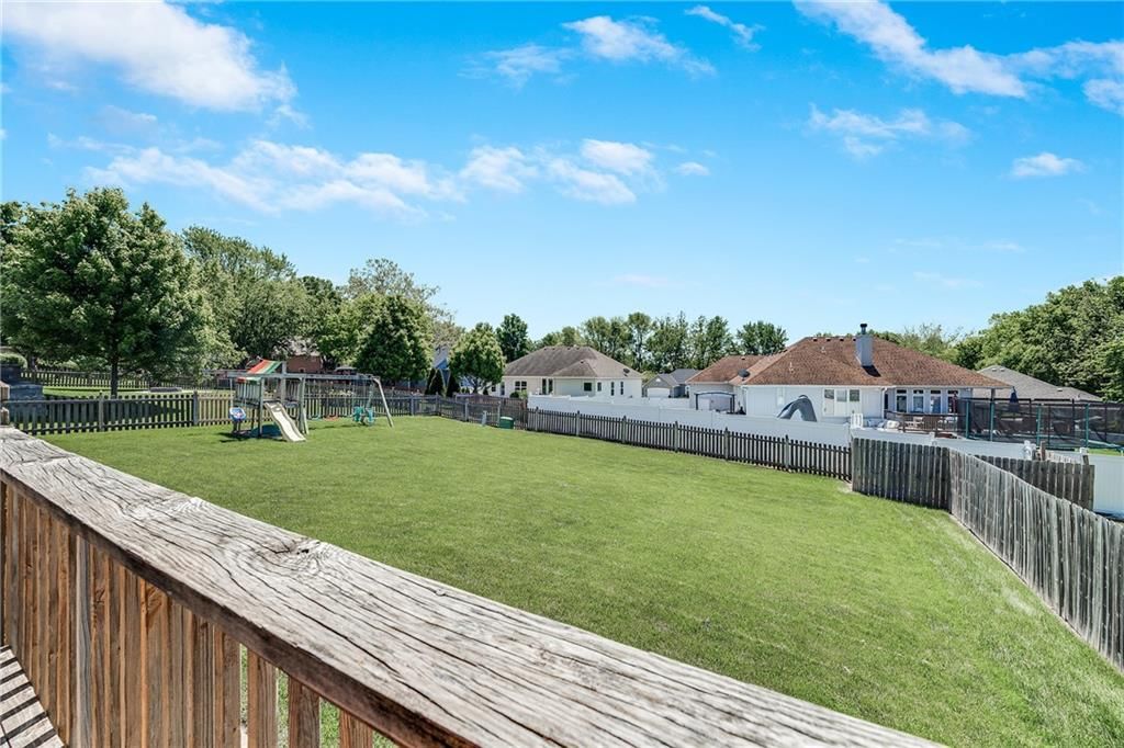 1504 NE Craigievar Drive — photo 36