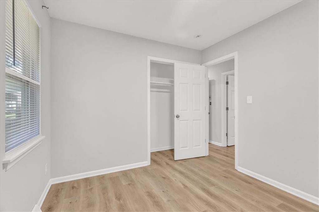 209 SW Queens Lane — photo 16