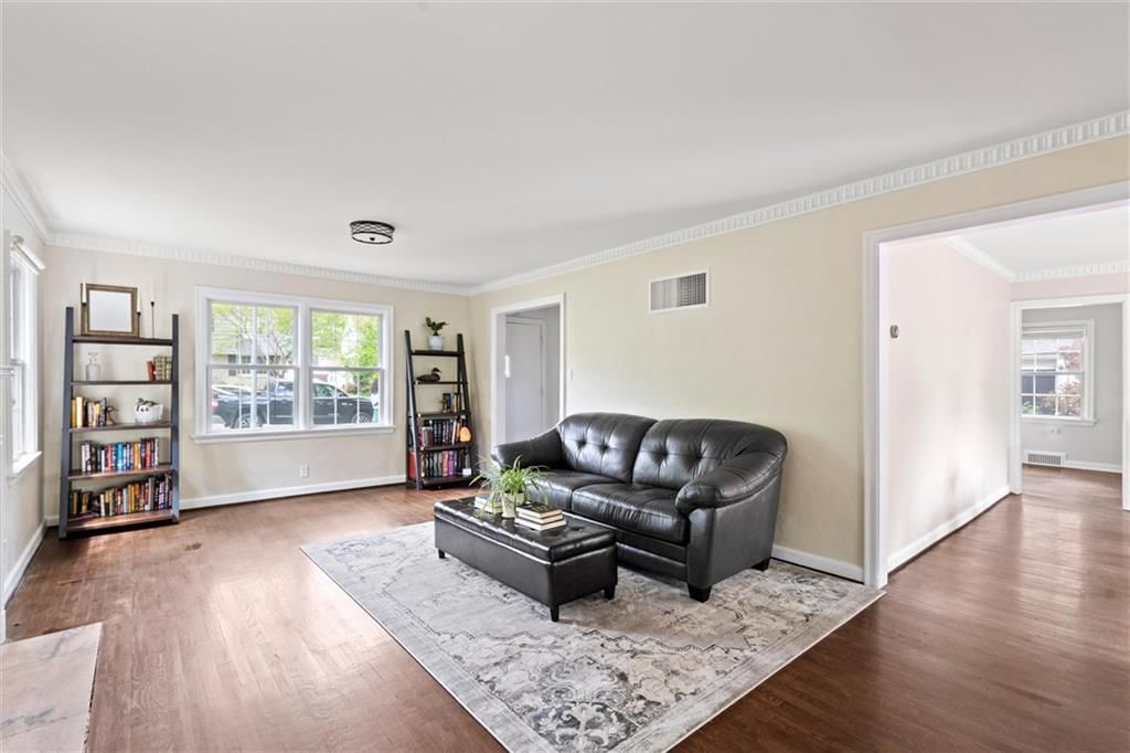 6843 Locust Street — photo 9
