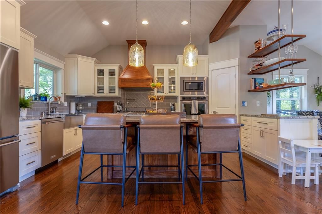 1909 Camelback Drive — photo 12