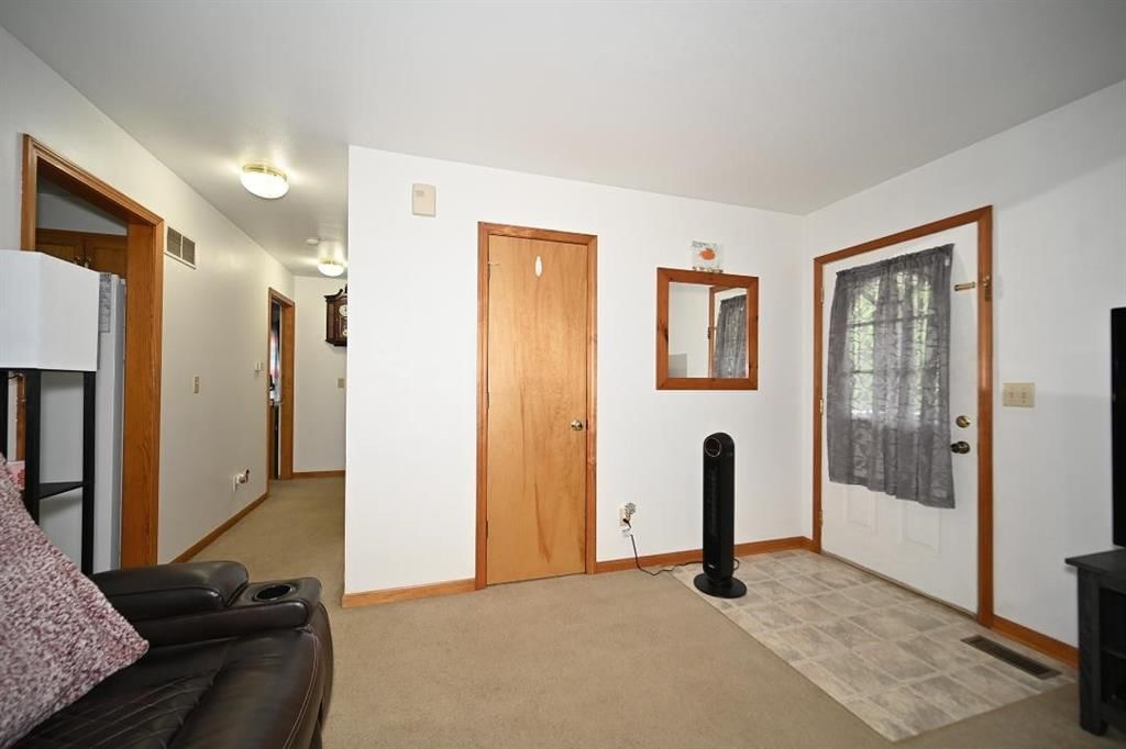 705 N CLARK Street — photo 14