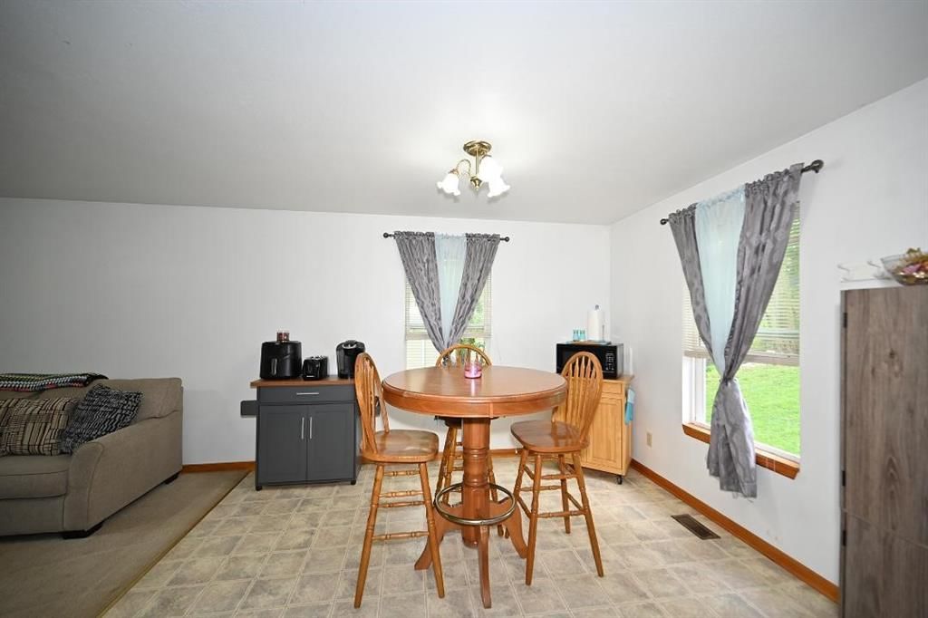 705 N CLARK Street — photo 21