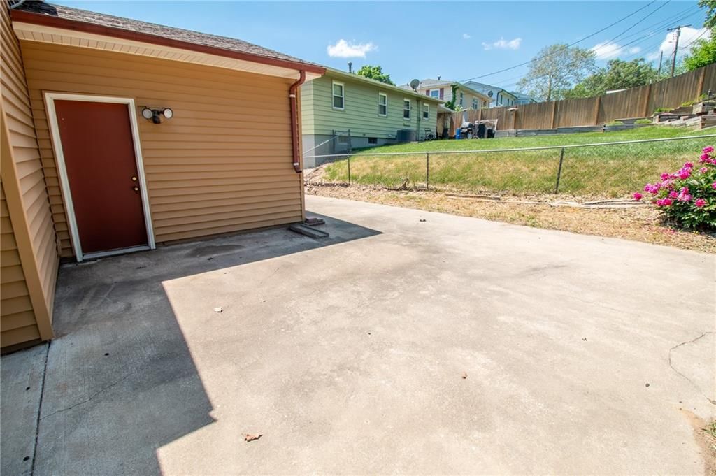 2711 Cedar Street — photo 23
