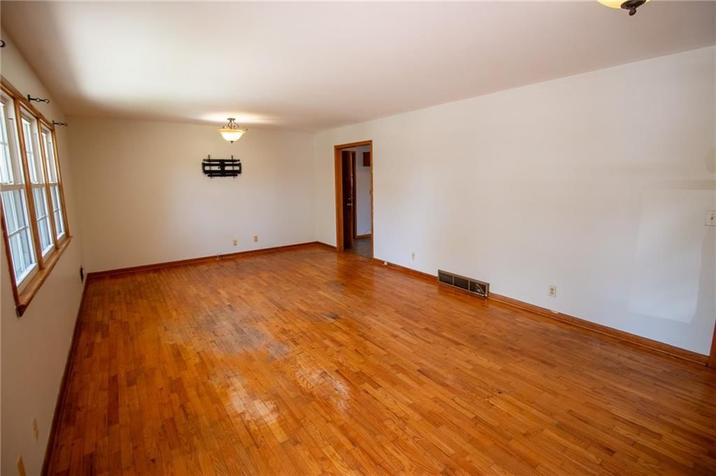 2711 Cedar Street — photo 4