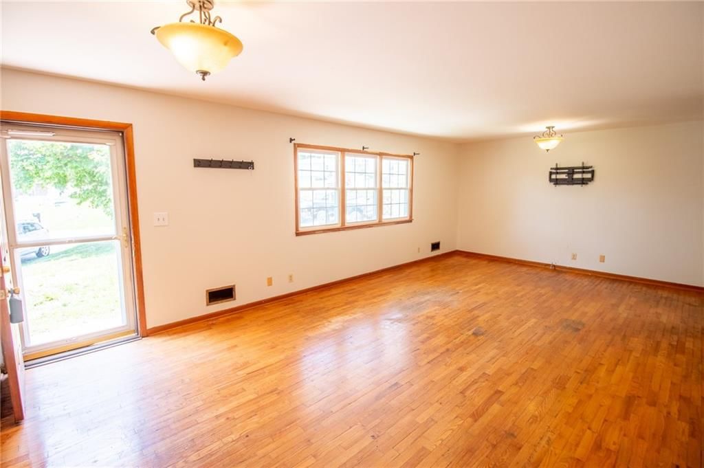 2711 Cedar Street — photo 5