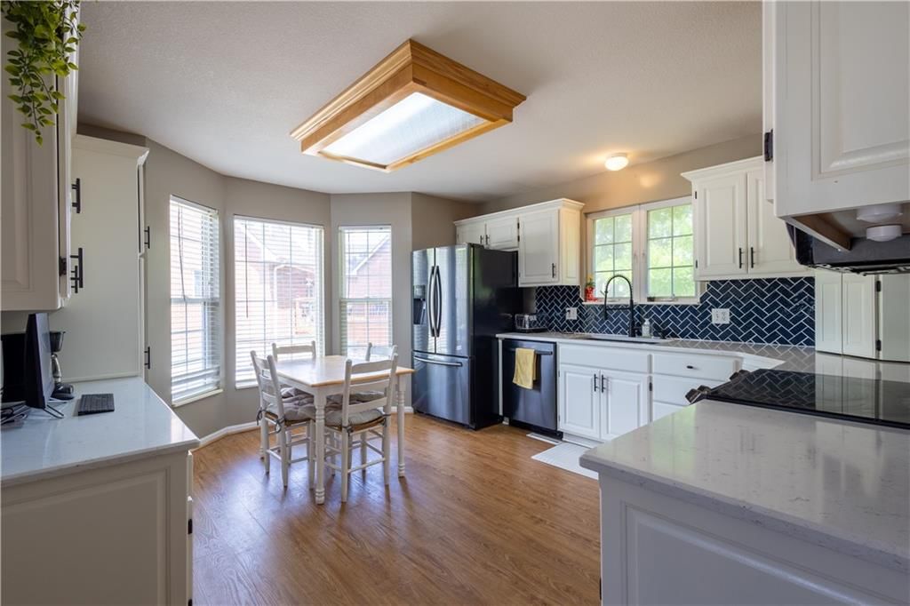 4203 Kensington Drive — photo 17