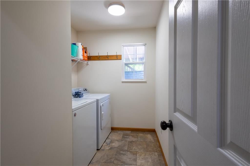 4203 Kensington Drive — photo 33