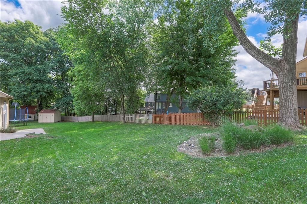 1607 NE 80th Place — photo 34