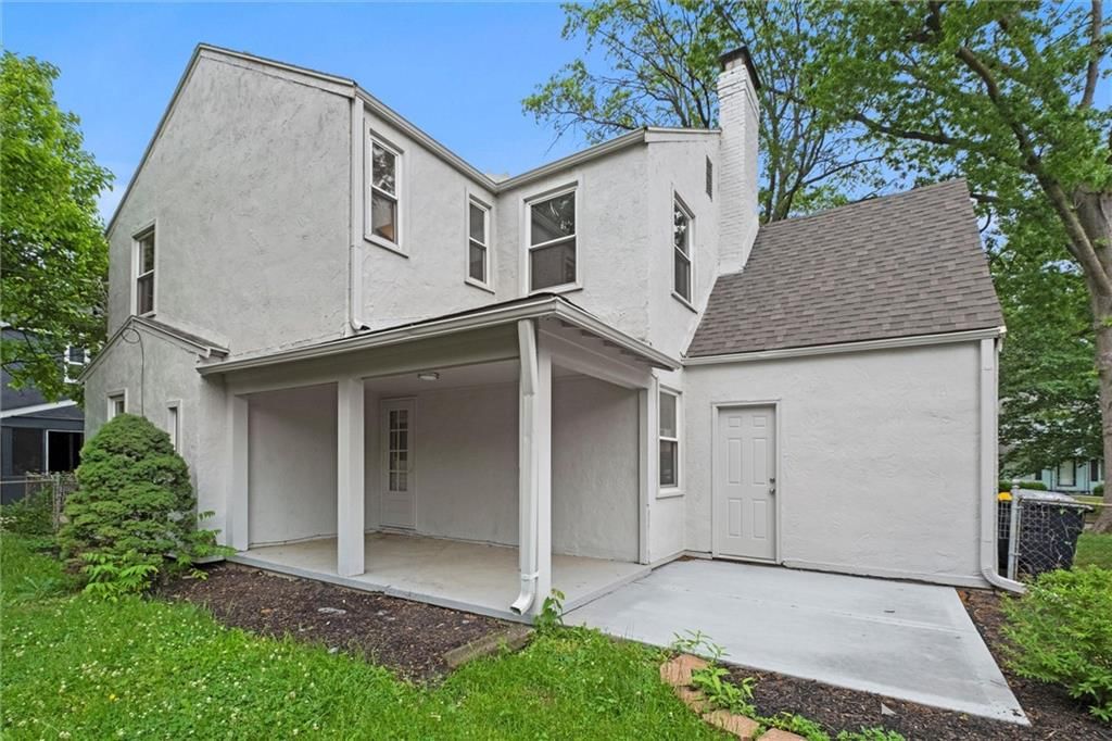 7408 Charlotte Street — photo 32