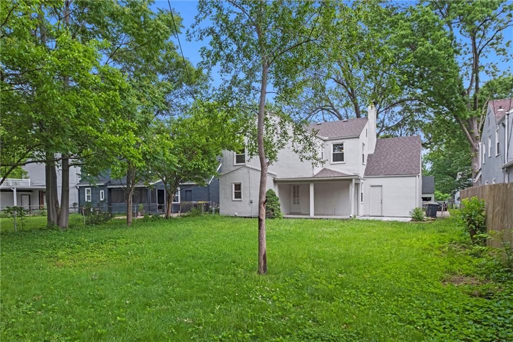 7408 Charlotte Street — photo 35