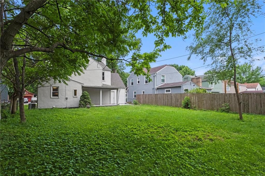 7408 Charlotte Street — photo 36