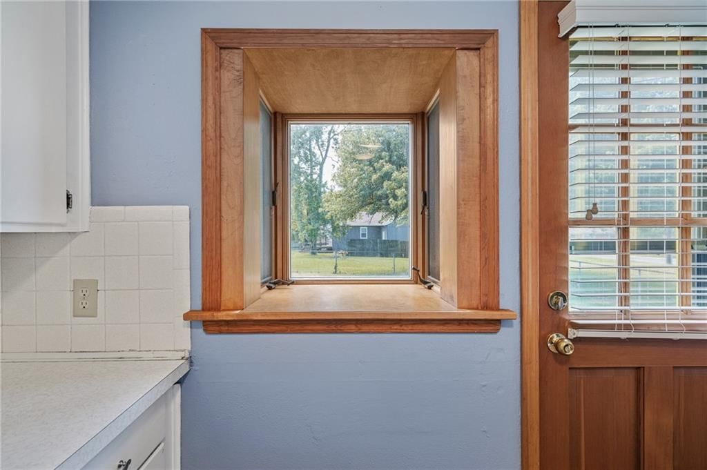 9025 W 82nd Terrace — photo 21