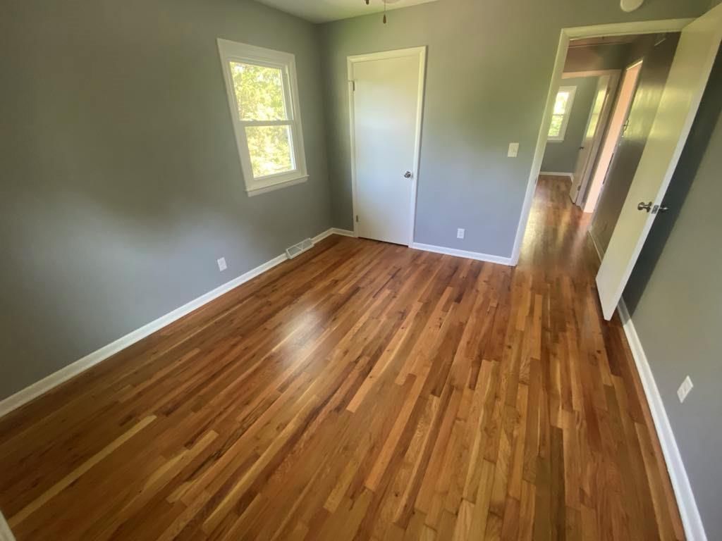 500 Waller Avenue — photo 17