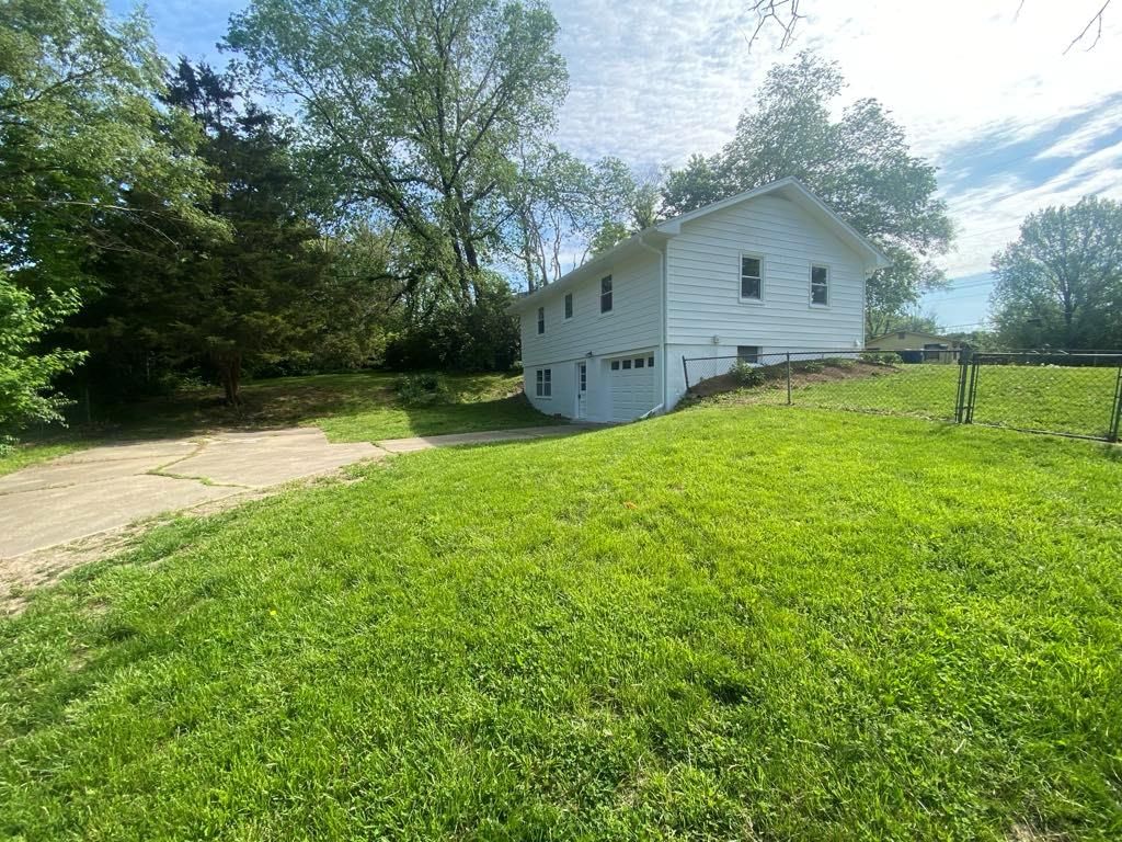 500 Waller Avenue — photo 27