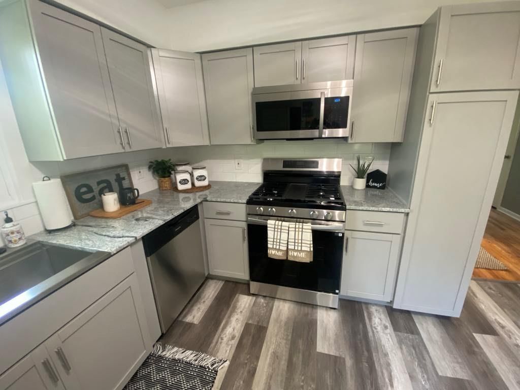 500 Waller Avenue — photo 6