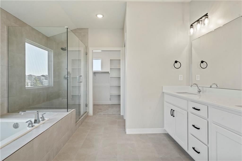 Photo 22 of 56 - 1809 SW Hightown Drive