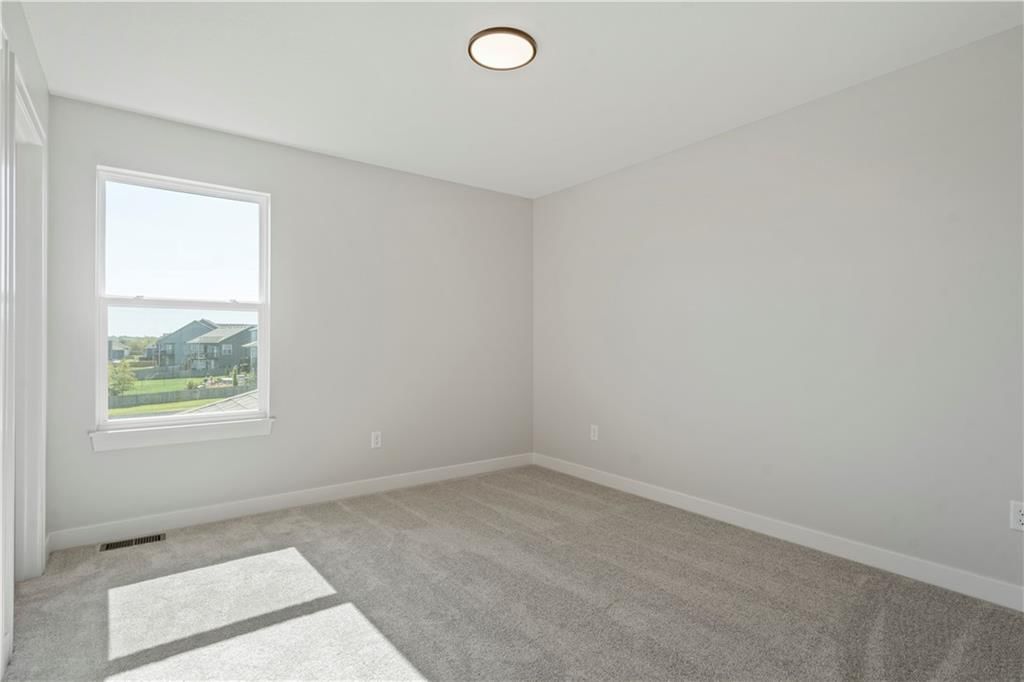 Photo 26 of 56 - 1809 SW Hightown Drive