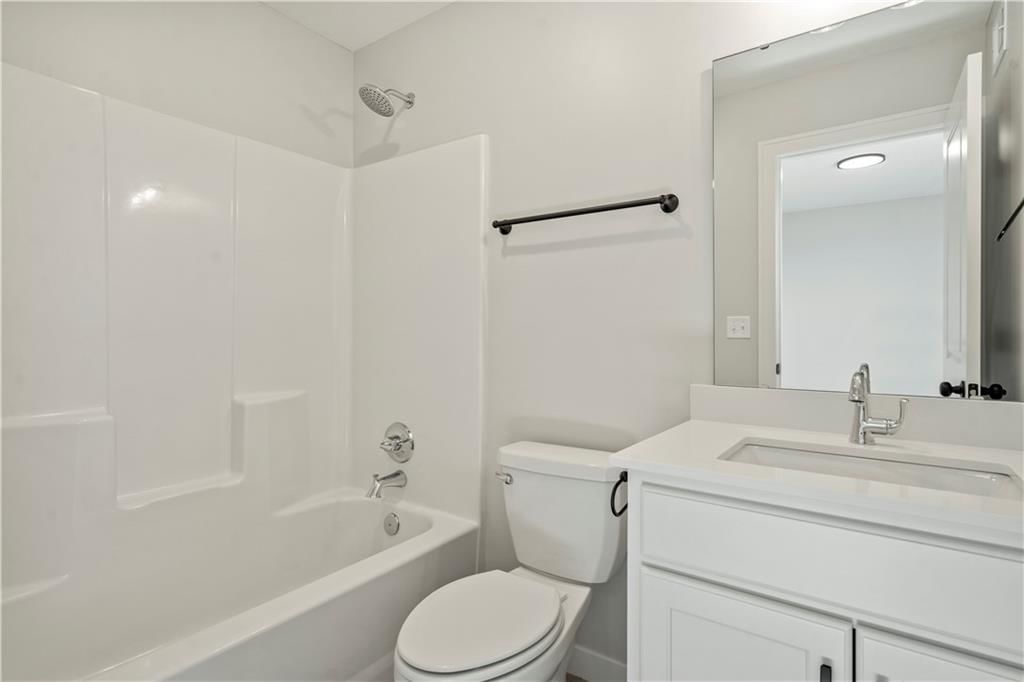 Photo 28 of 56 - 1809 SW Hightown Drive