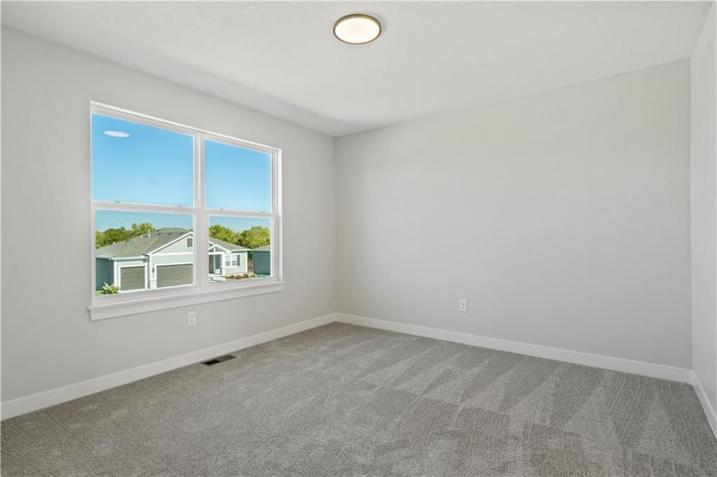Photo 32 of 56 - 1809 SW Hightown Drive