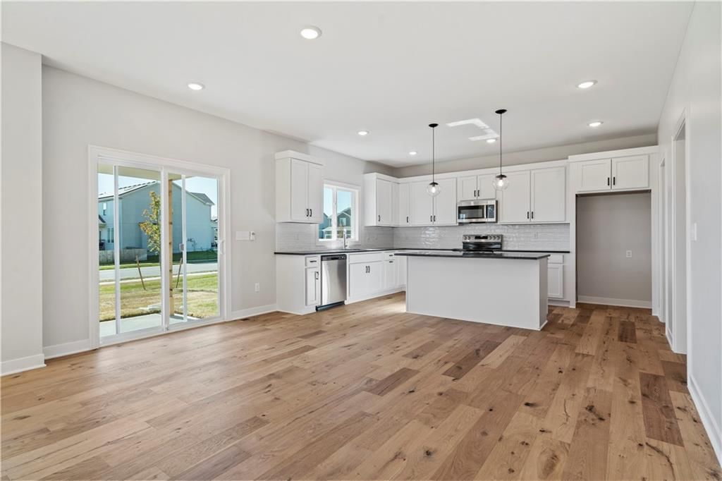 Photo 41 of 56 - 1809 SW Hightown Drive