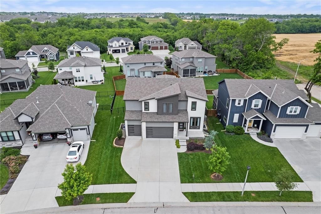 15932 W 171st Terrace — photo 42