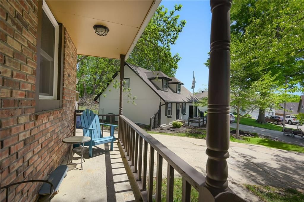1805 SW Westview Circle — photo 3