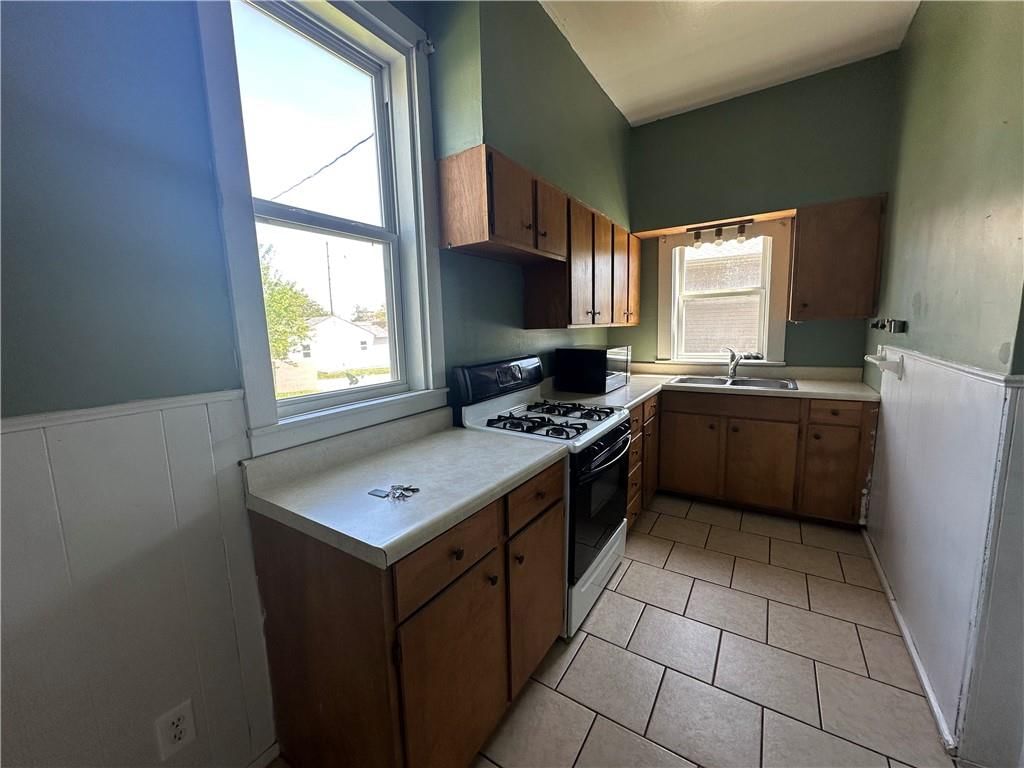 609 N MULBERRY Street — photo 5