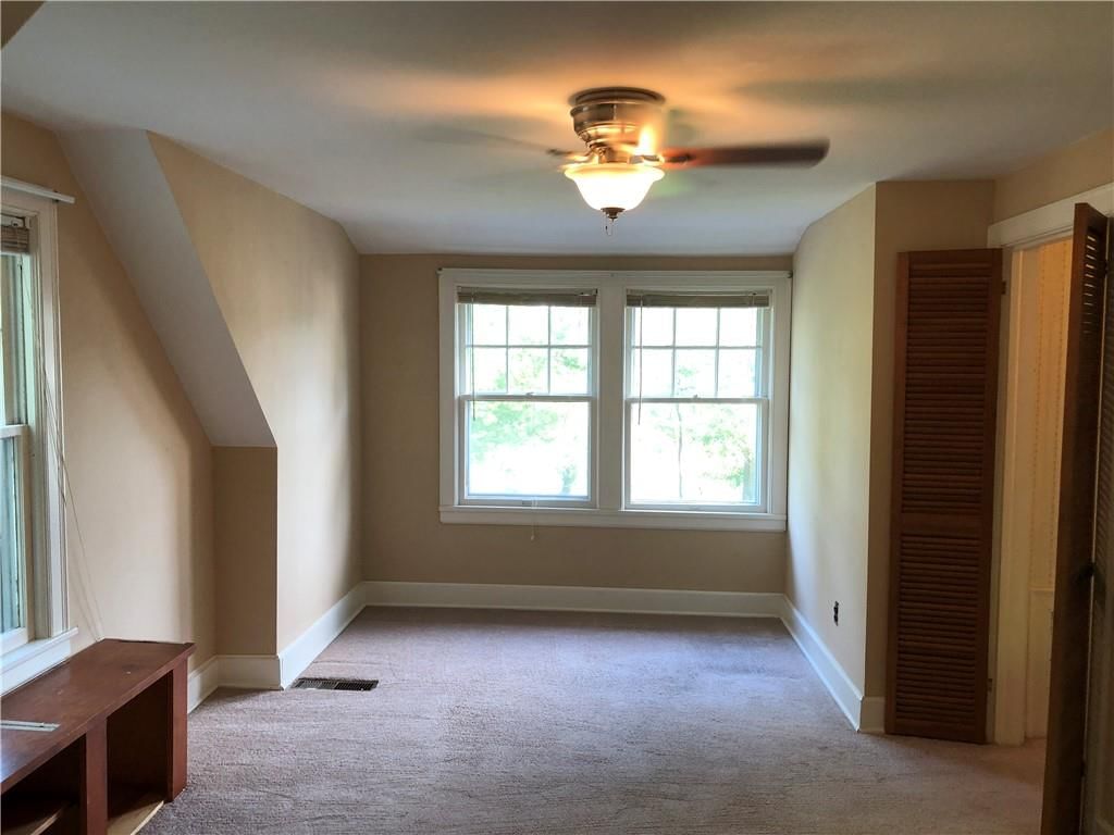 305 Linn Street — photo 11