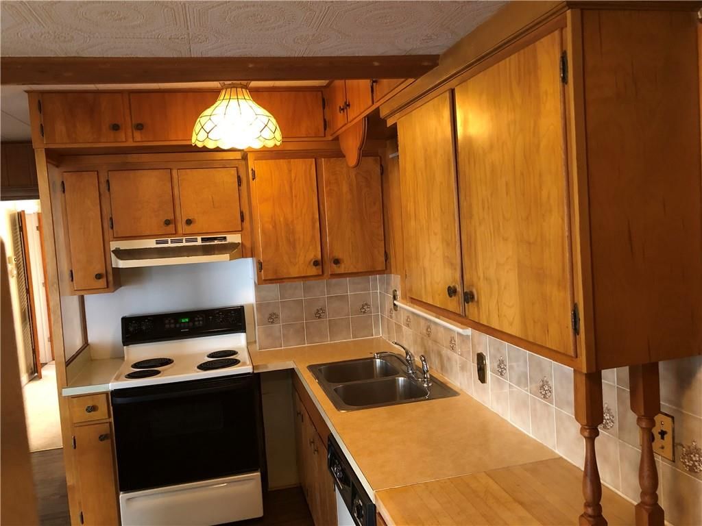 305 Linn Street — photo 7
