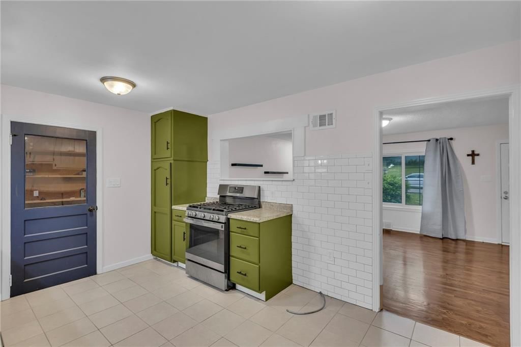 5406 N CENTRAL Street — photo 8