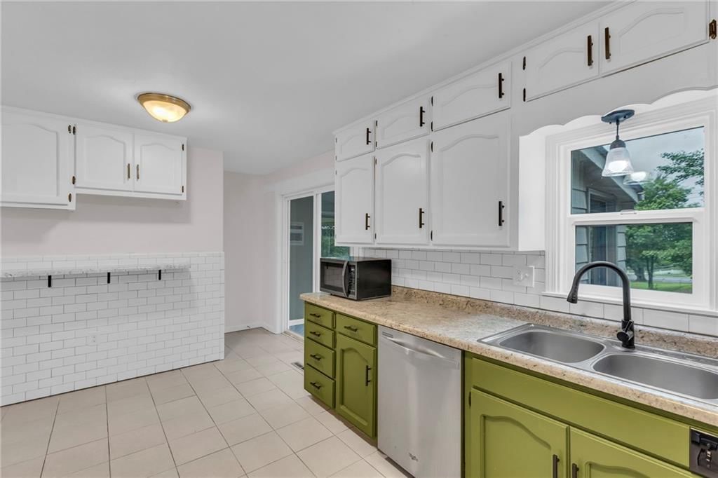 5406 N CENTRAL Street — photo 9