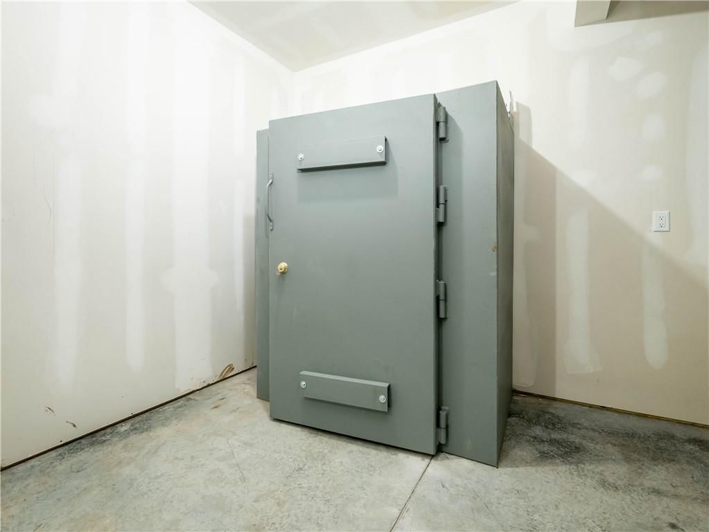 1310 NE Sequoia Court — photo 15