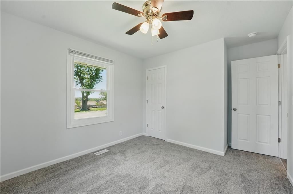 3904 S Main Street — photo 8
