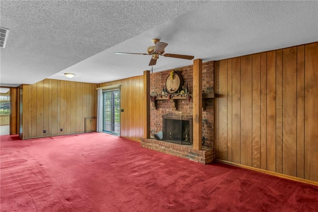 28210 Hedge Lane — photo 41