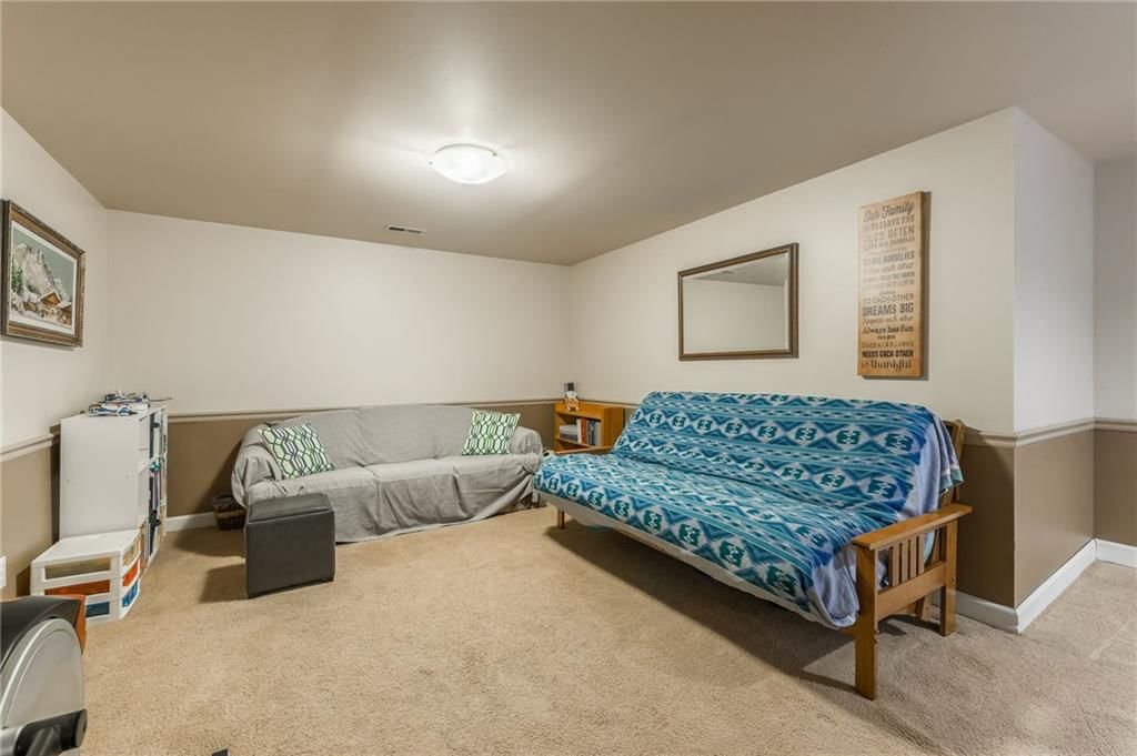2924 Oakland Avenue — photo 32