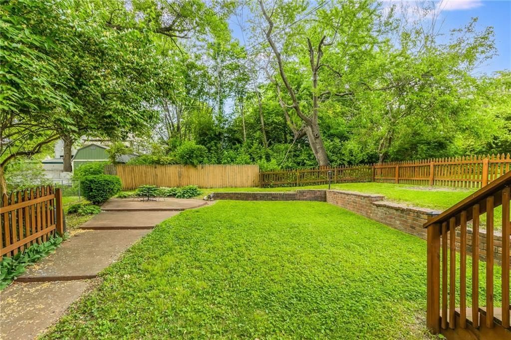 2924 Oakland Avenue — photo 7