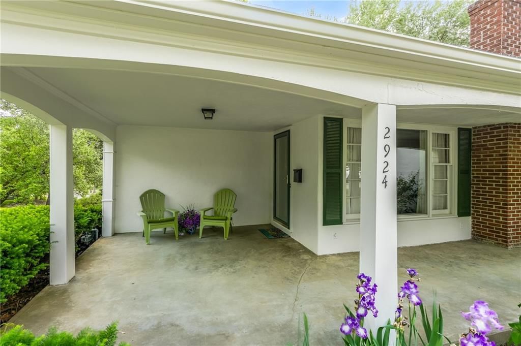 2924 Oakland Avenue — photo 10