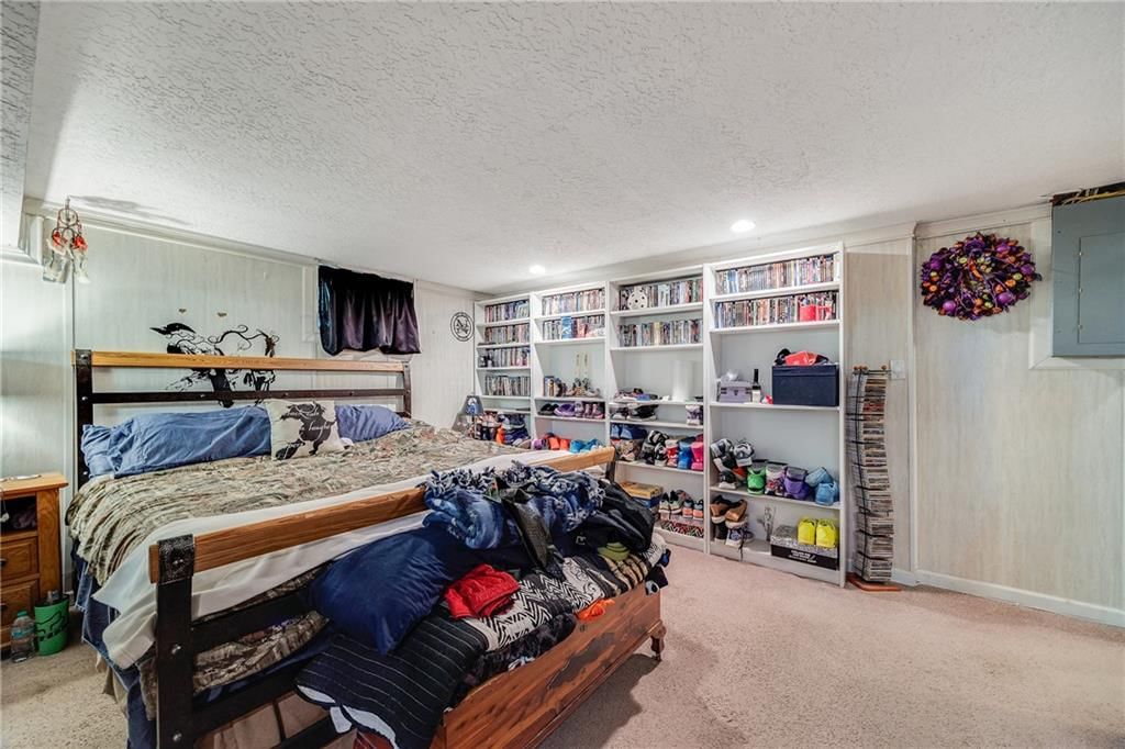 808 NW Oxford Drive — photo 14