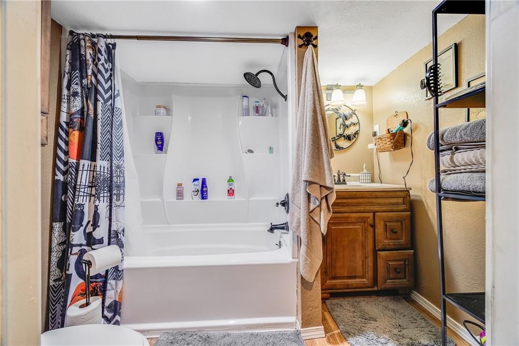 808 NW Oxford Drive — photo 16