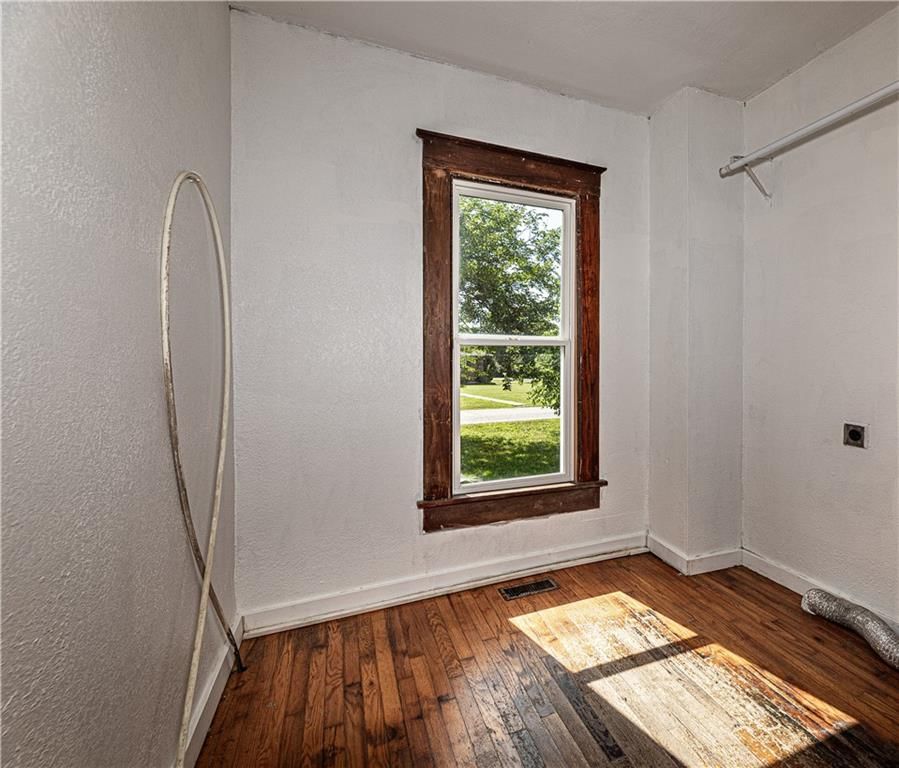131 W Main Street — photo 12