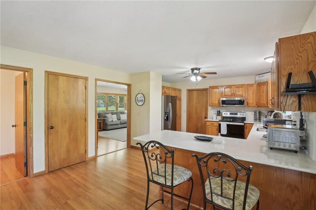 230 N Olive Street — photo 14