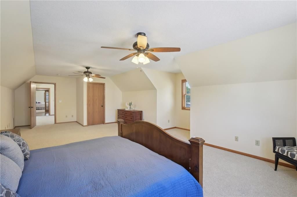 230 N Olive Street — photo 24