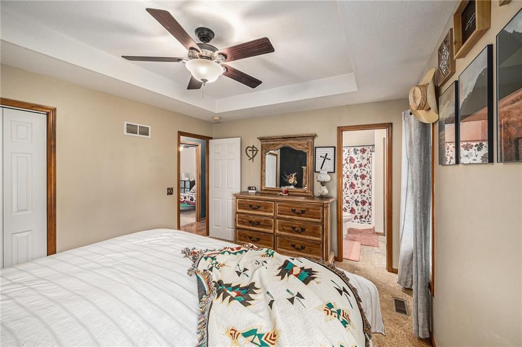 305 Crimson Court — photo 12