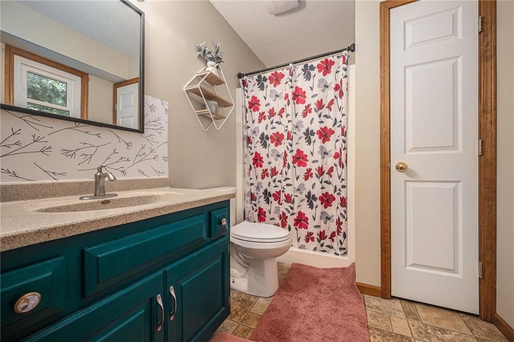 305 Crimson Court — photo 13